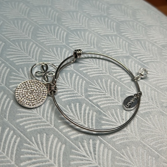 Foot notes silver charm bracelet - Picture 4 of 8